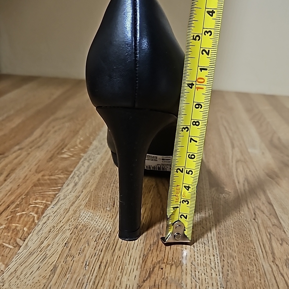 Clarks Collection Black Leather Heels 9-9.5 - Picture 9 of 15
